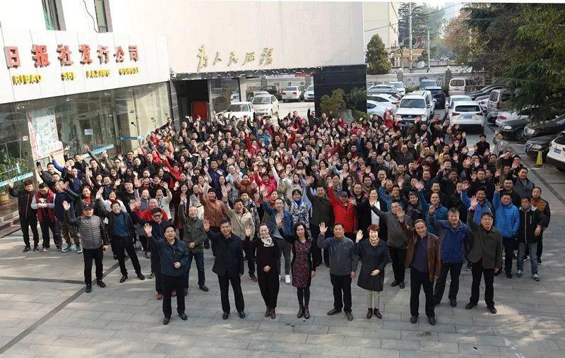 早发白帝城古诗原文及翻译游戏画面